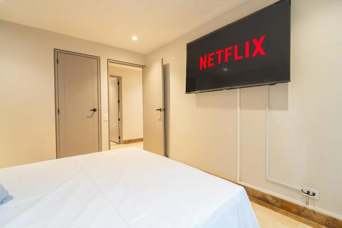 Provenza Lux Apartment L Guest Friendly L Fast Wifi L 9 Guest Medellin