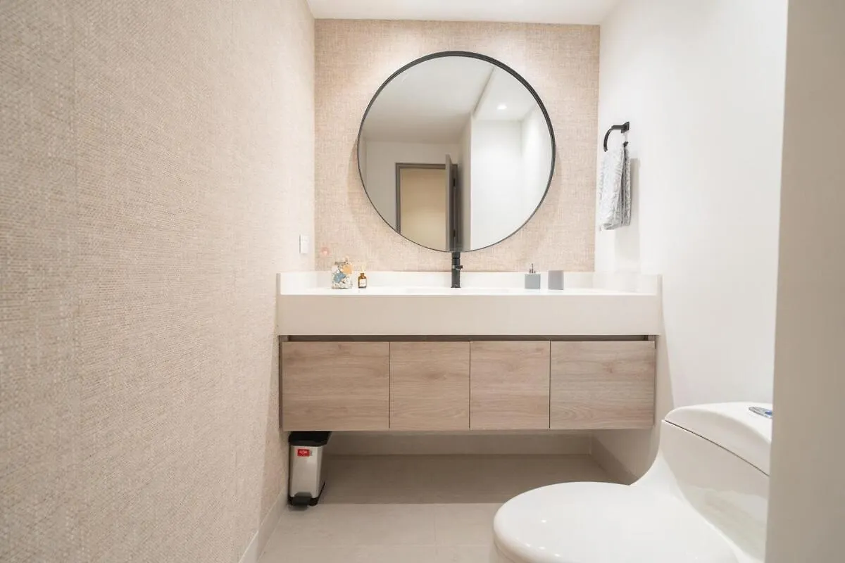 Provenza Lux Apartment L Guest Friendly L Fast Wifi L 9 Guest Medellin