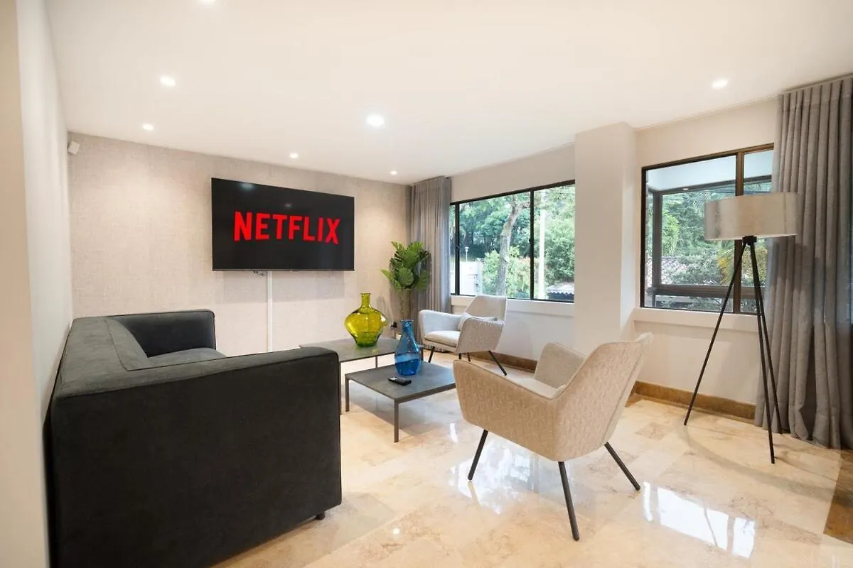Provenza Lux Apartment L Guest Friendly L Fast Wifi L 9 Guest Medellin